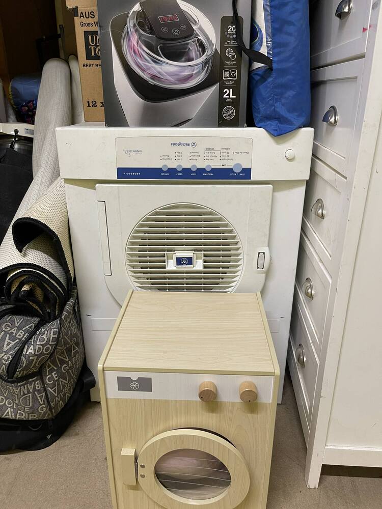 Big Orange Storage Storage Unit auction IB-2926