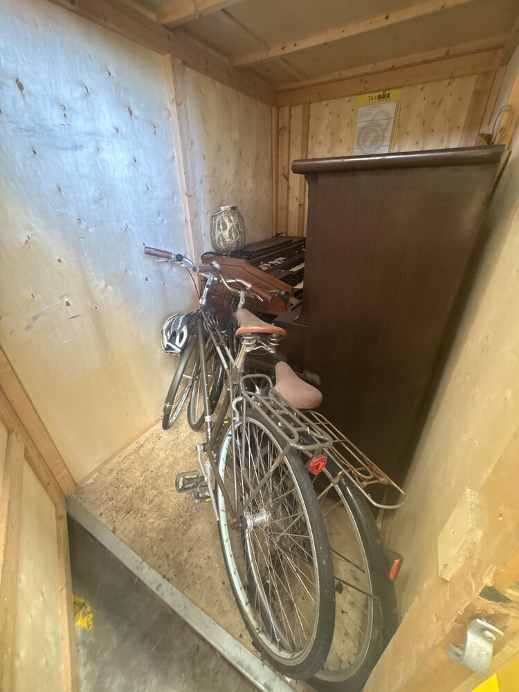 Melbourne South East Self Storage Unit auction IB-1362