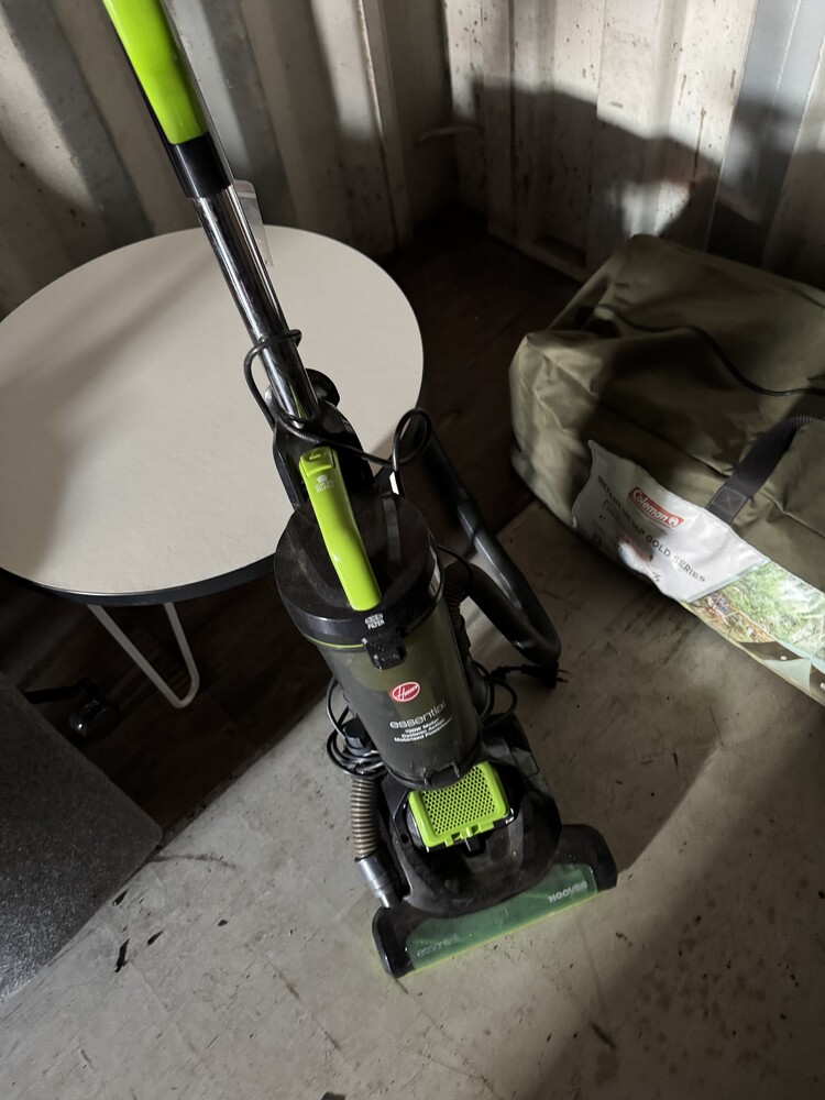 Store It Cheap Campbellfield Abandoned Storage centre Auctions auction IB-1236