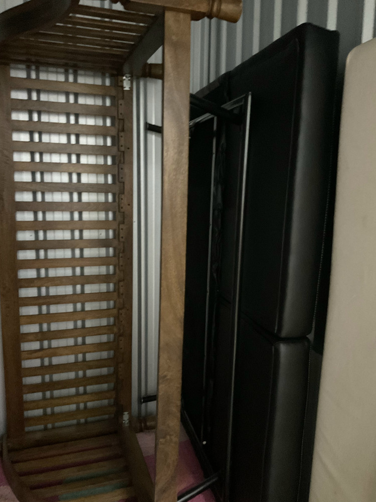 Hills Storage Castle Hill Storage auction IB-6981