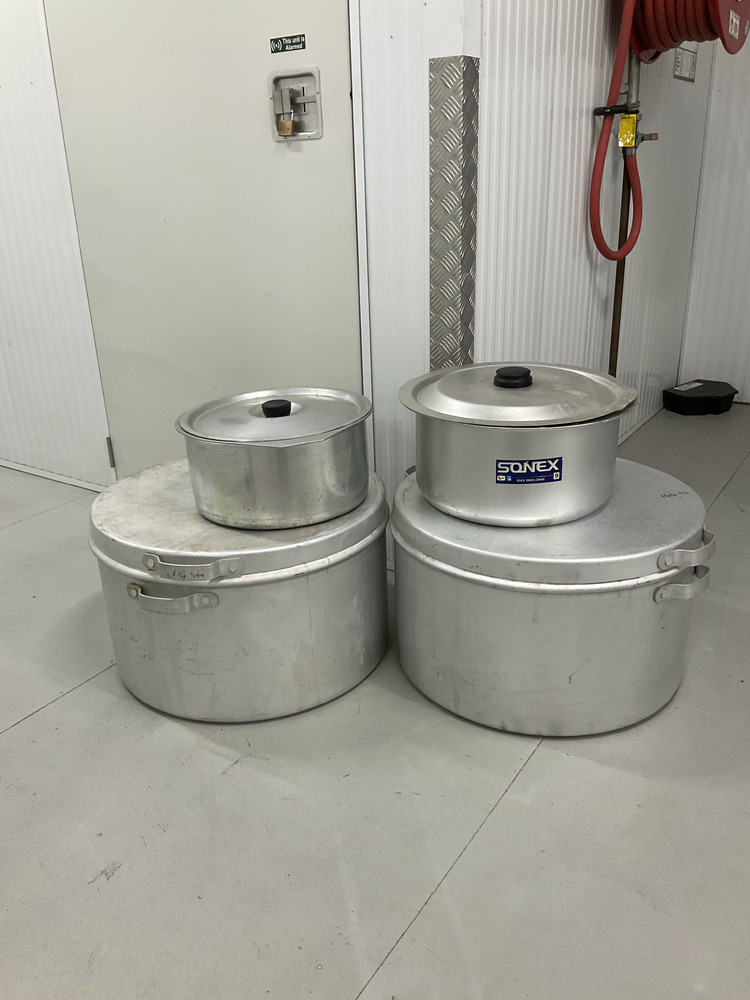 Hills Storage Castle Hill Abandoned Storage Auctions auction IB-6981