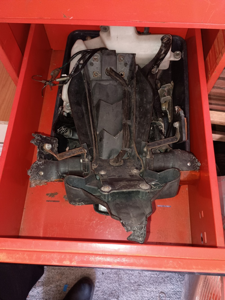 Kennards Self Storage Wetherill Park Abandoned Storage centre Auctions auction IB-4567