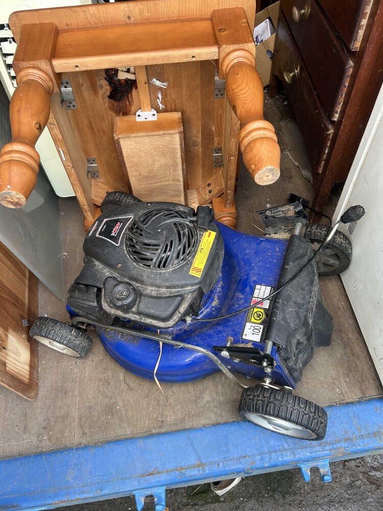 Storage King Bulimba Self Storage auction IB-7248