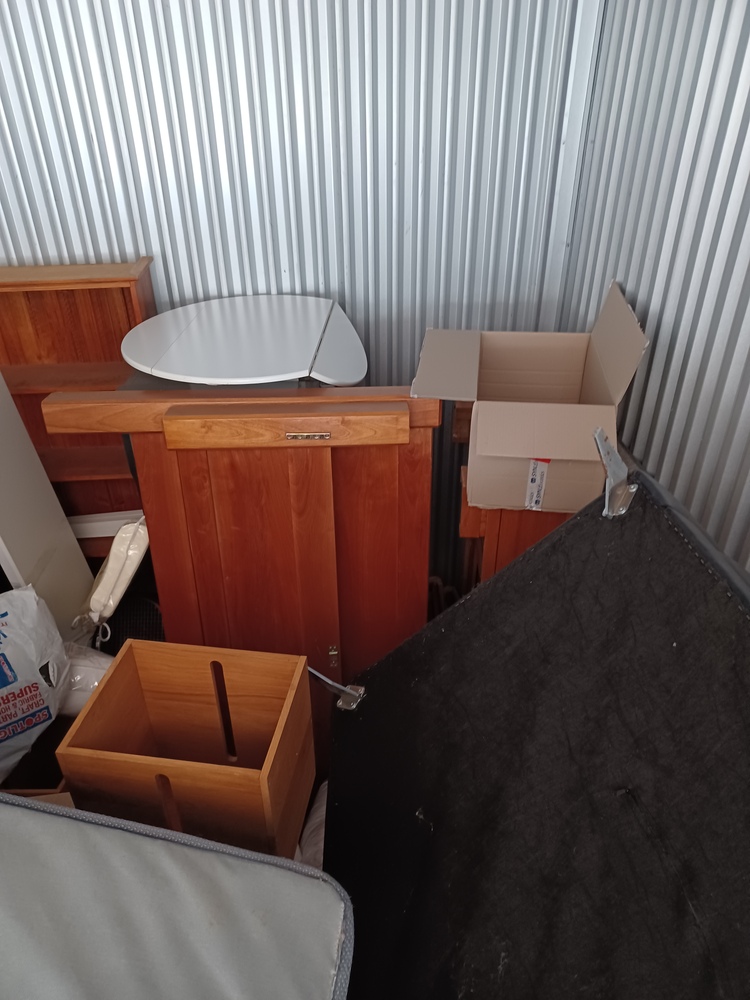 Loxon Storage Loganholme Self Storage auction IB-3267