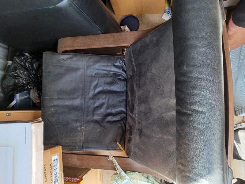 Loxon Storage Loganholme Abandoned Storage shed Auctions auction IB-3267