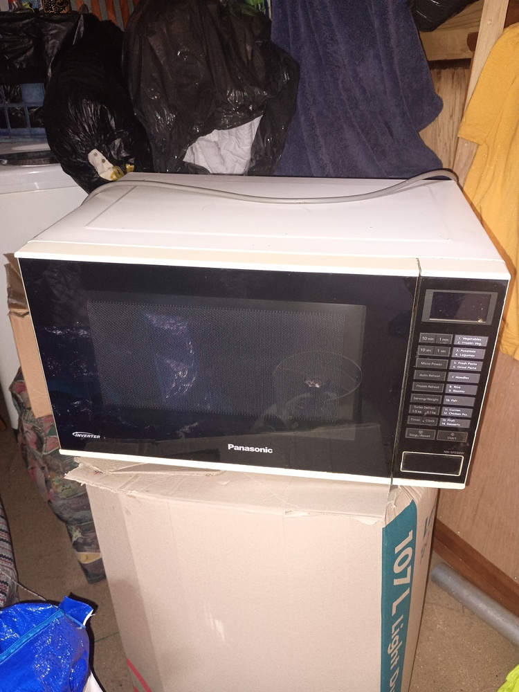 Kennards Self Storage Wetherill Park Abandoned Self Storage Auctions auction IB-2091