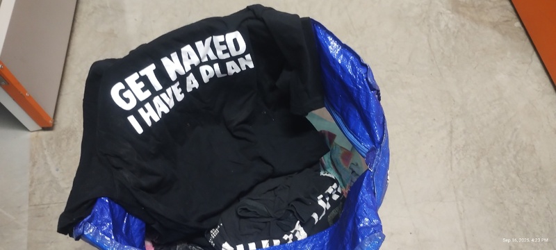 Kennards Self Storage Burleigh Junction Bid on Storage auction IB-9848