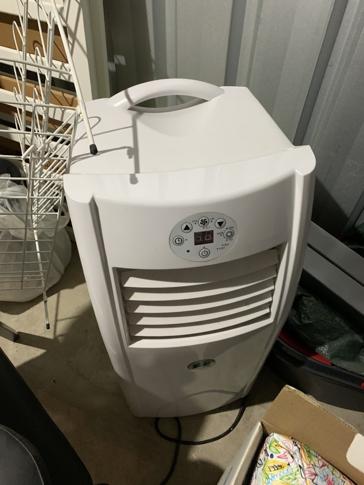 Storage King Penrith Bid on Storage auction IB-9944