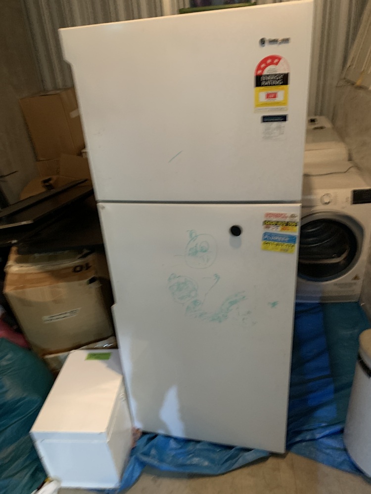 Storage King Penrith Abandoned Storage shed Auctions auction IB-9944