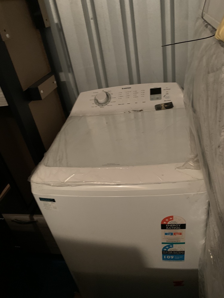 Storage King Penrith AustraliaÂ Storage Auctions auction IB-9944