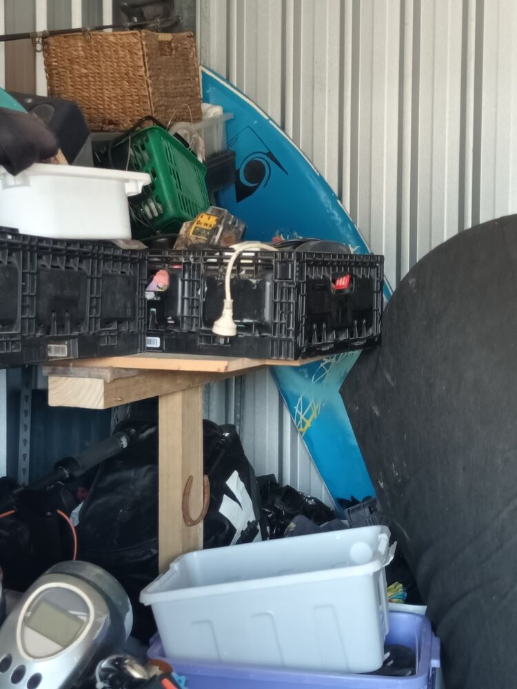 Storage King Frankston Abandoned Storage shed Auctions auction IB-9856