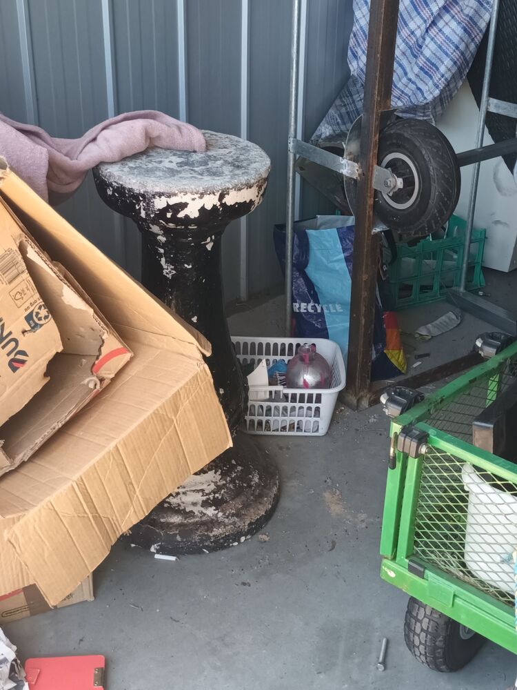 Storage King Frankston Storage Facility Auctions auction IB-9856