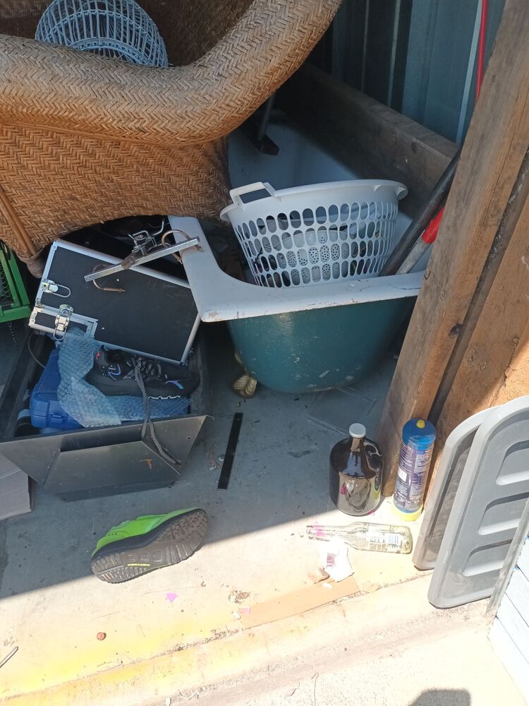 Storage King Frankston Storage garage Auctions auction IB-9856