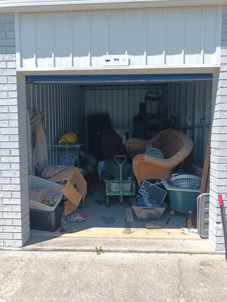 Storage King Frankston Storage Unit Auction auction IB-9856