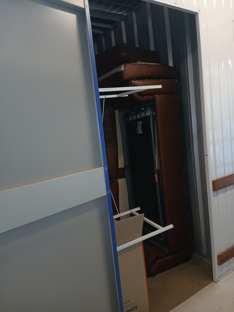 Roomia Self Storage St Marys SA Storage auction IB-9917
