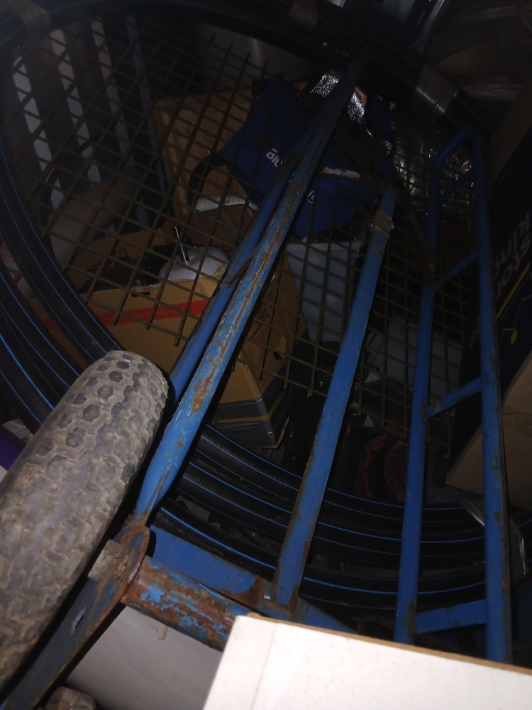 Roomia Self Storage St Marys SA Abandoned Storage Unit Auctions auction IB-1683