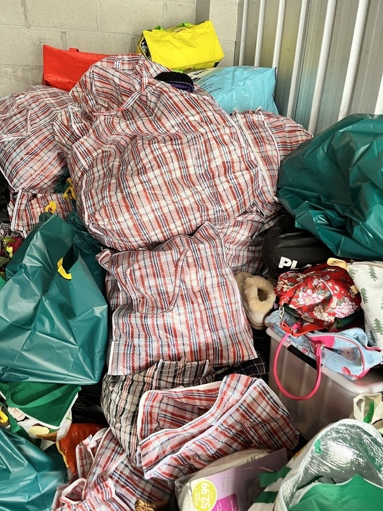 Storage City West Gosford Abandoned Storage Unit Auctions auction IB-7646