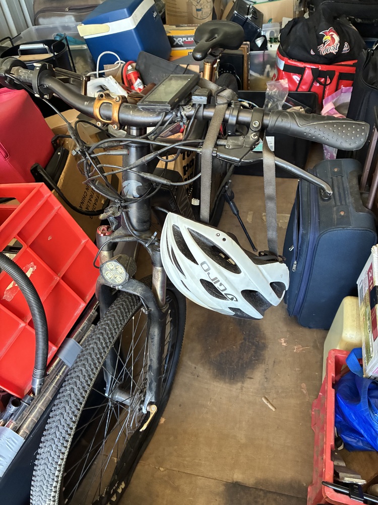 Storage Choice Sumner Park Self Storage Unit auction IB-1740