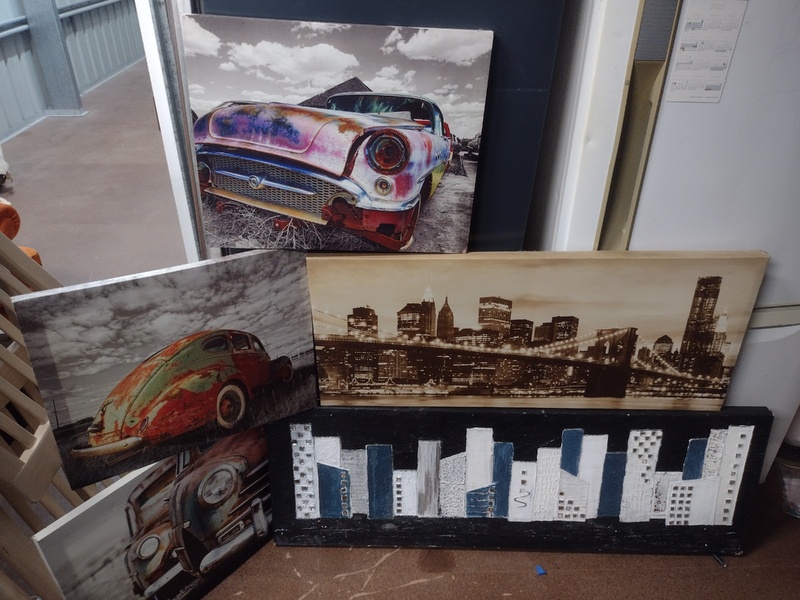 Kennards Self Storage Warana Abandoned Storage Unit Auctions auction IB-3529