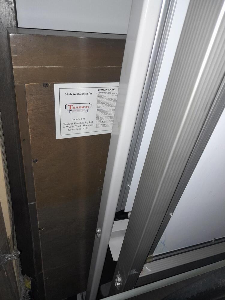 StoreLocal Pimpama  Storage auction IB-2656