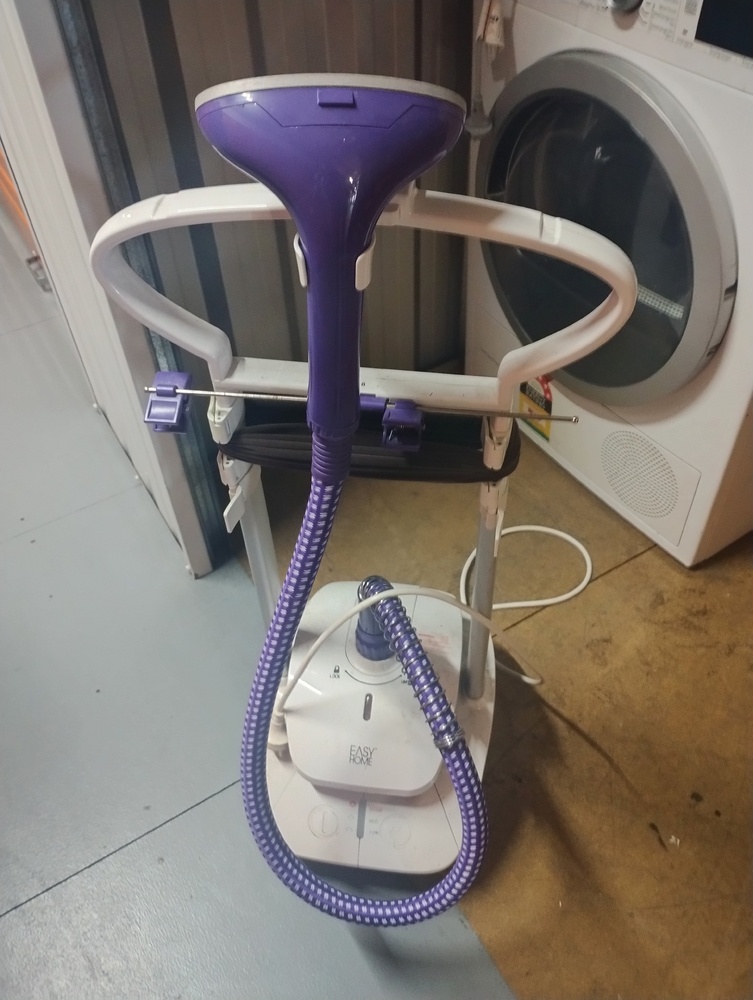 Kennards Self Storage Warrawong Self Storage Auctions Australia auction IB-3056