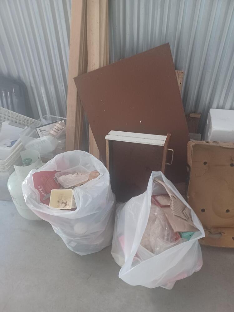 Loxon Storage Underwood Self Storage Unit auction IB-9874