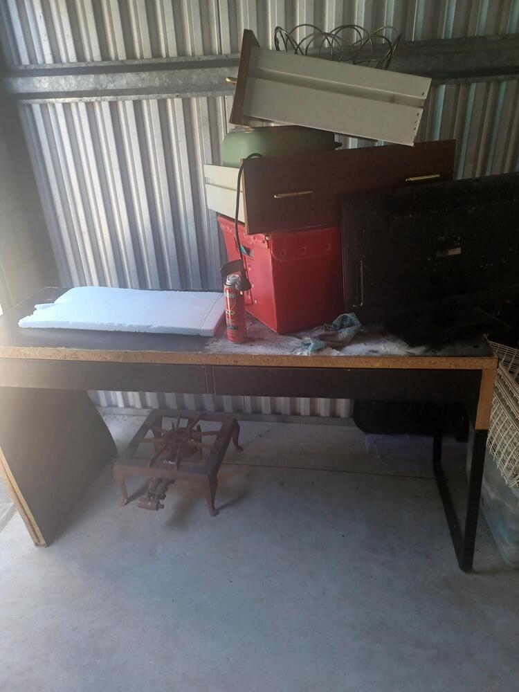 Loxon Storage Underwood Bid on Storage Unit auction IB-9874