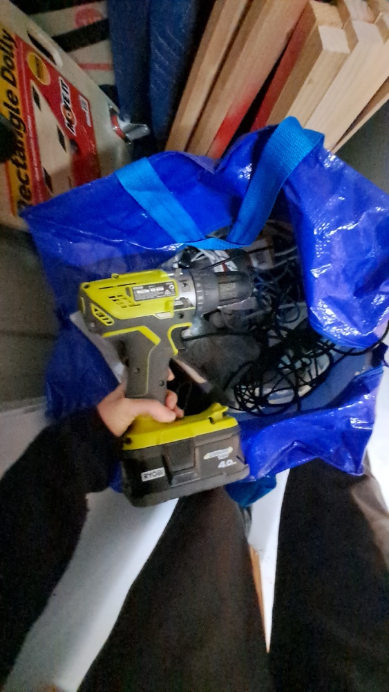 Storage King Richmond Storage Facility Unit auction IB-9490