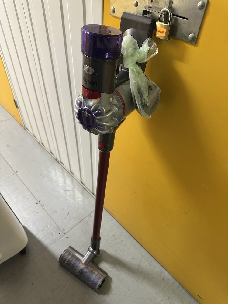 Rent a Space Moore Park Abandoned Storage centre Auctions auction IB-8942