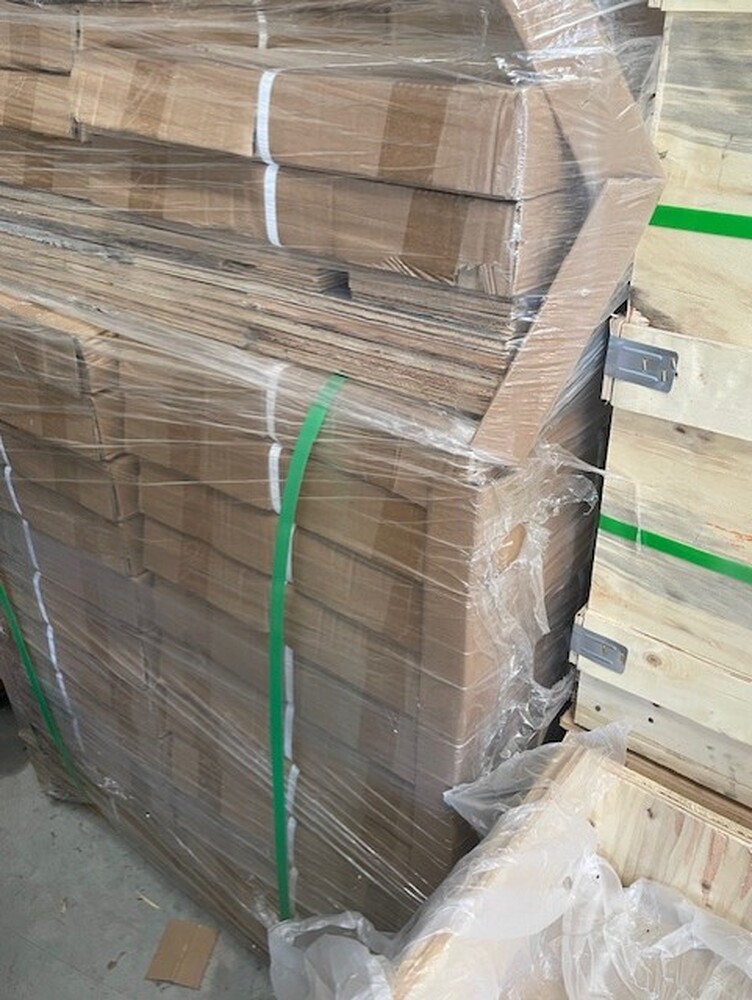 Roomia Self Storage Chirnside Park Bid on Storage Unit auction IB-7171