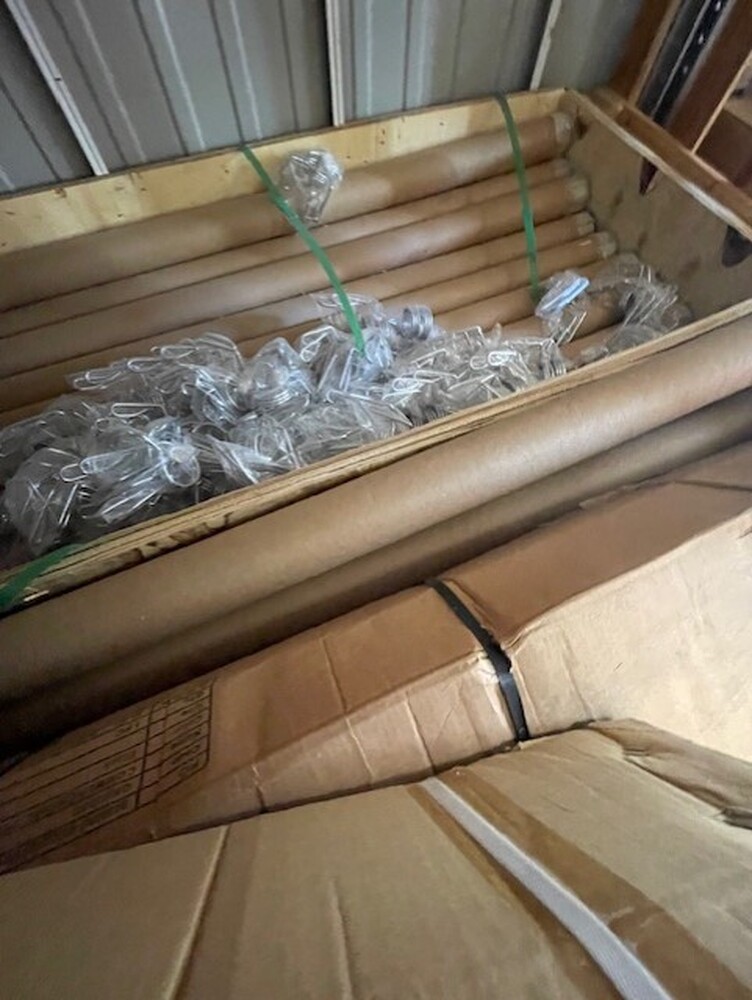 Roomia Self Storage Chirnside Park Bid on Self Storage Unit auction IB-7171