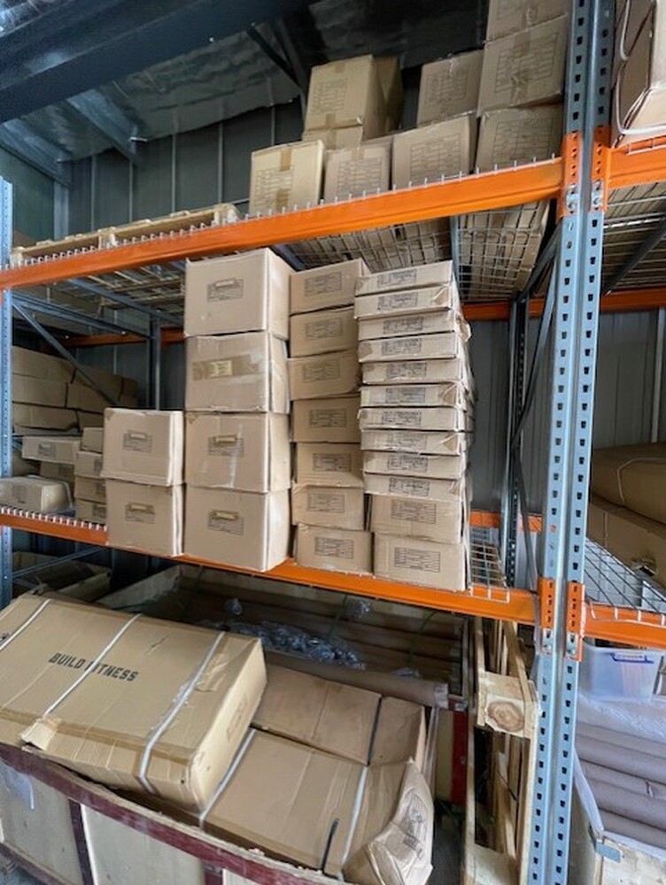 Roomia Self Storage Chirnside Park Abandoned Self Storage Auctions auction IB-7171