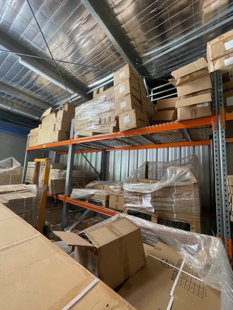 Roomia Self Storage Chirnside Park Abandoned Storage garage Auctions auction IB-7171