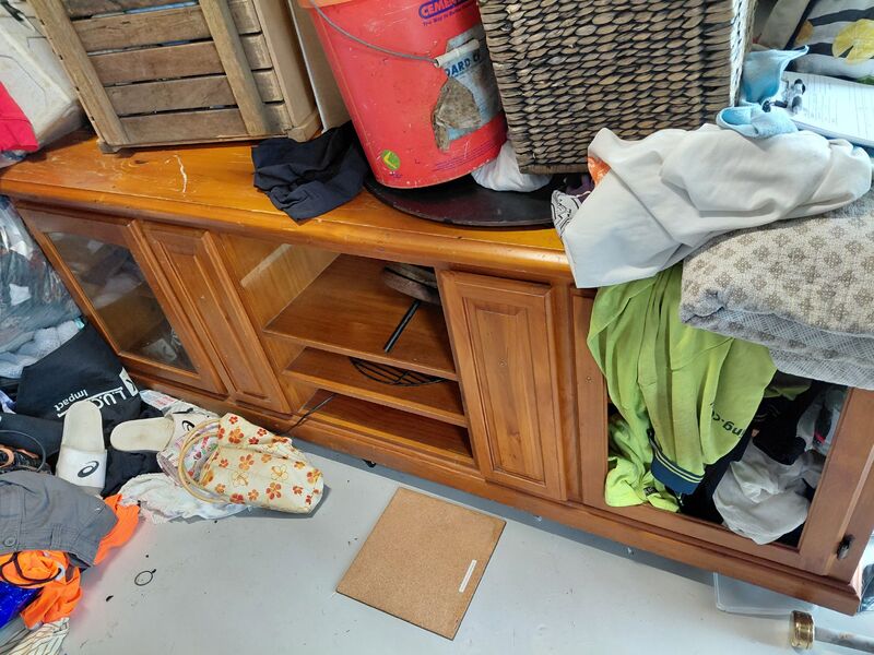 Storage King Lawnton Bid on Storage Unit auction IB-3084