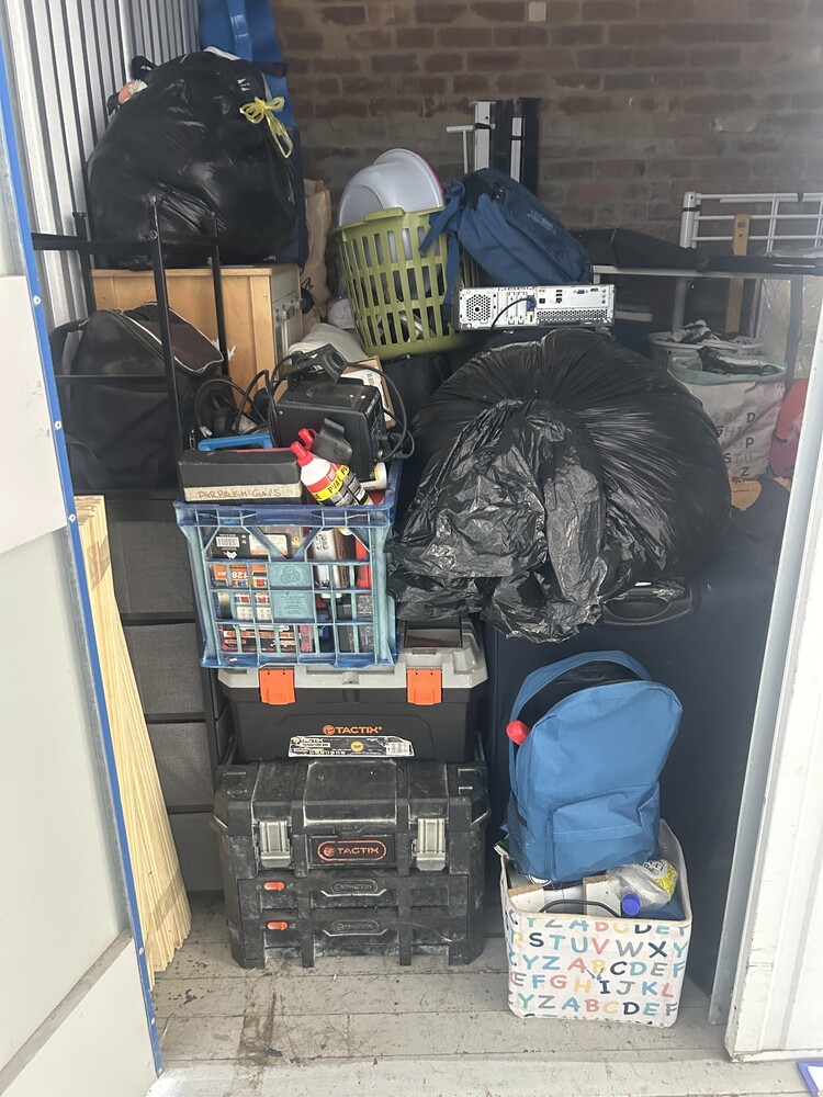 Rent a Space Bexley Bid on Self Storage Unit auction IB-5545