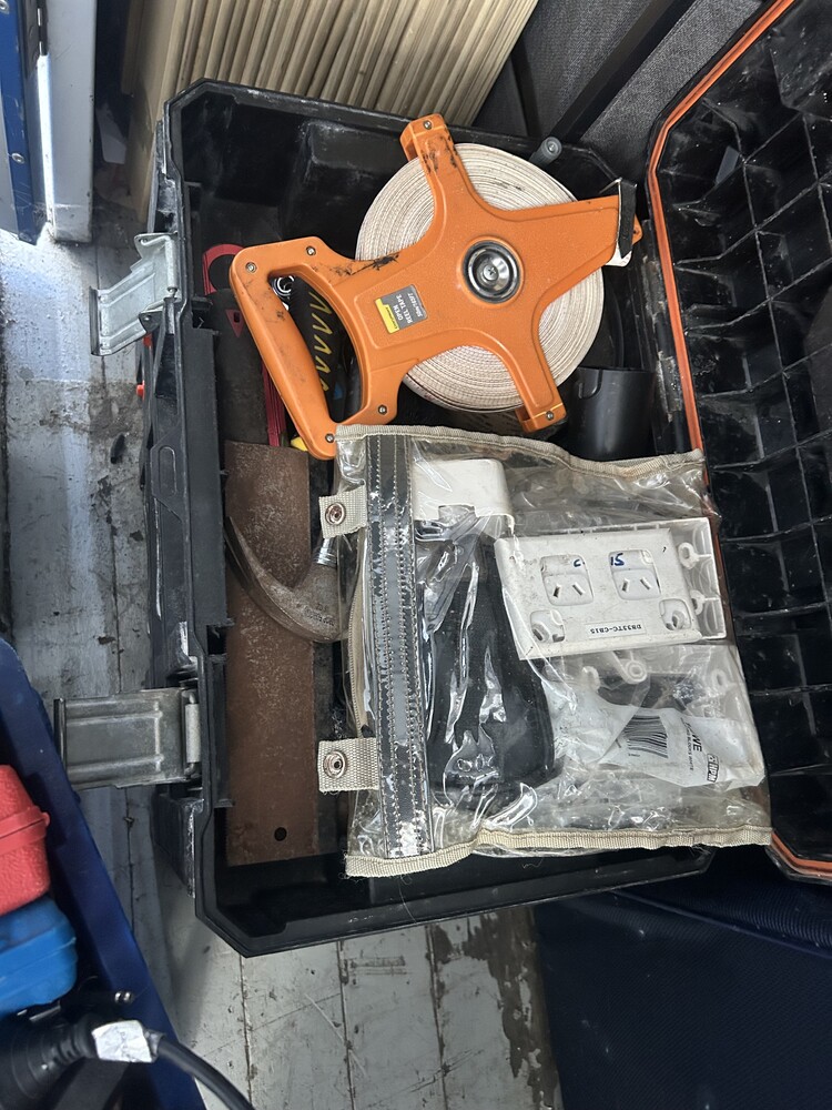 Rent a Space Bexley Storage Auctions auction IB-5545