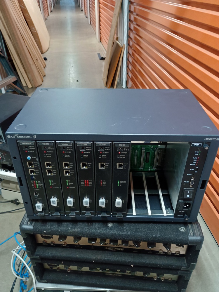 Kennards Self Storage Truganina Abandoned Storage Auctions auction IB-9329