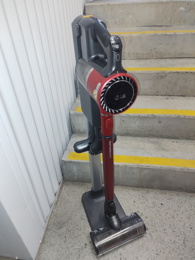 Kennards Self Storage Southport Bid on Storage auction IB-6044