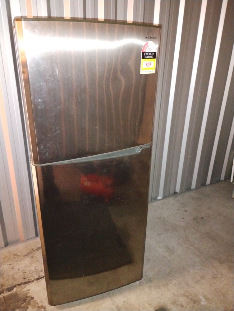 Kennards Self Storage Warrawong Self Storage Unit auction IB-8871