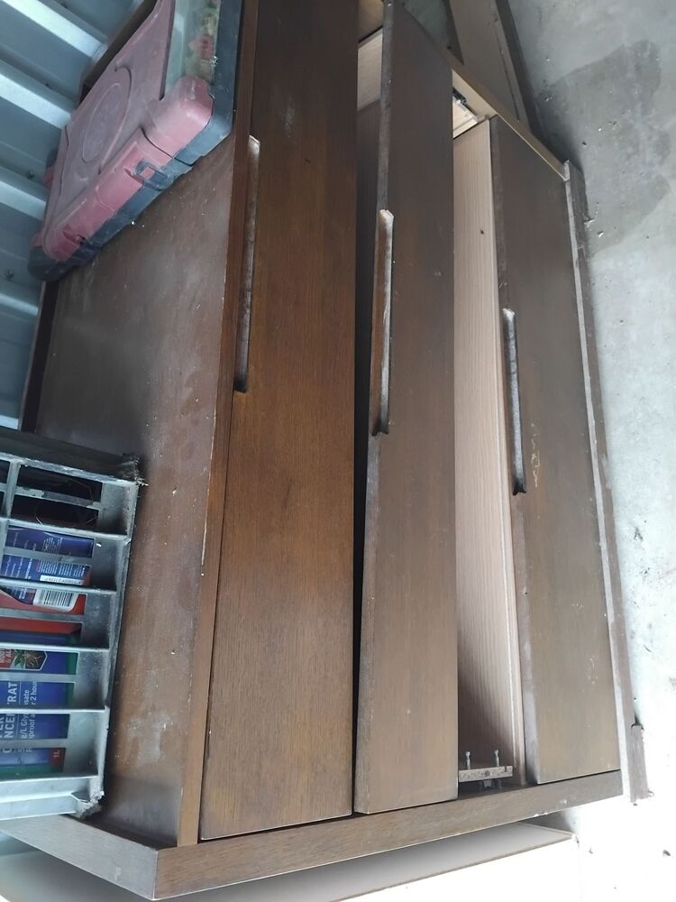 Alpha Storage Lowood Abandoned Self Storage Auctions auction IB-5376