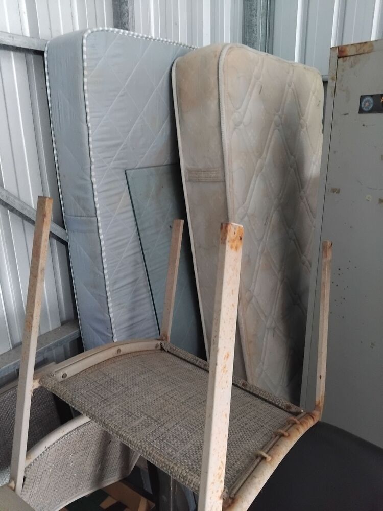 Alpha Storage Lowood Abandoned Storage Auctions auction IB-5376