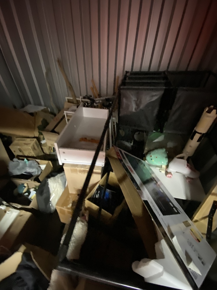 Wilson Storage Bennetts Green Bid on Storage Unit auction IB-5342