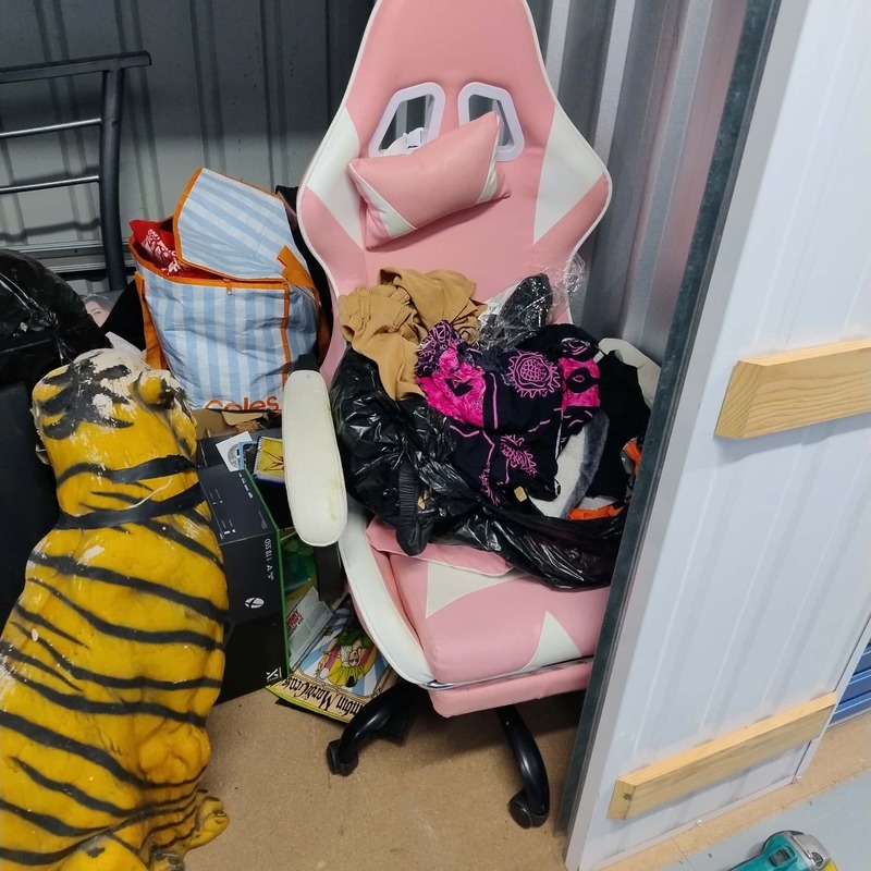 Loxon Storage Ipswich Self Storage auction IB-9106