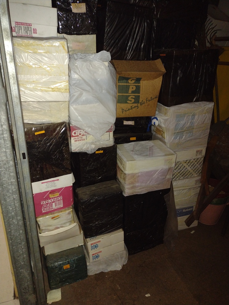 Kennards Self Storage Guildford Bid on Storage auction IB-9538