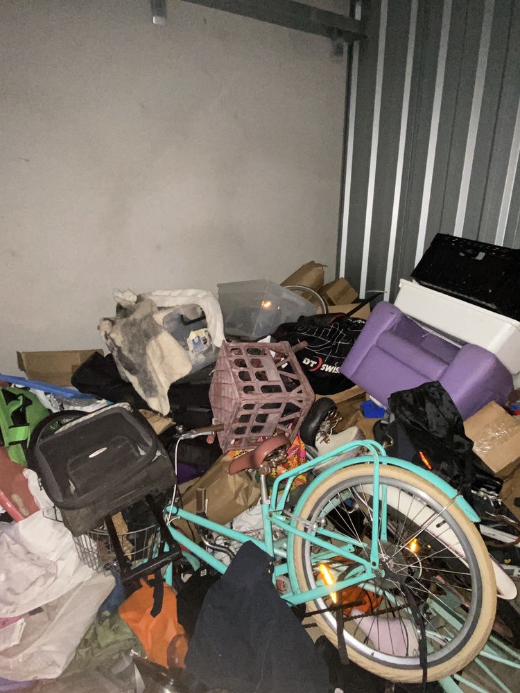 Wilson Storage Bennetts Green Bid on Storage Unit auction IB-2082