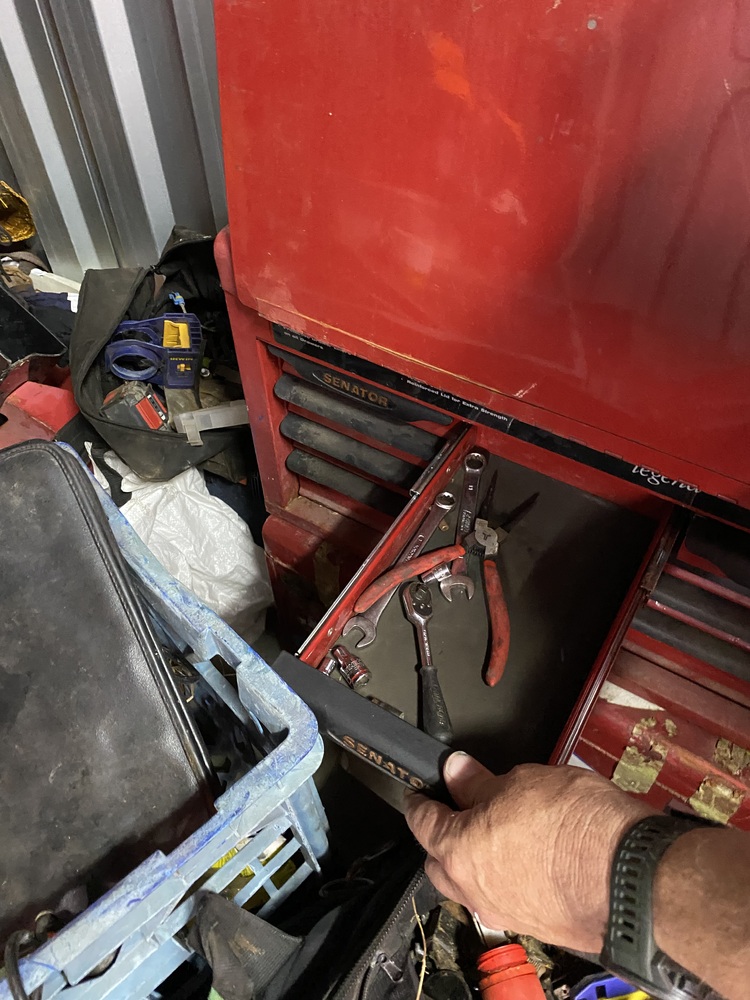 Wilson Storage Bennetts Green Abandoned Storage shed Auctions auction IB-8835