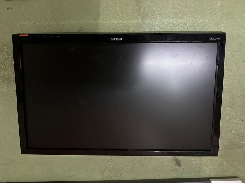 Kennards Self Storage Petersham Abandoned Storage garage Auctions auction IB-7077