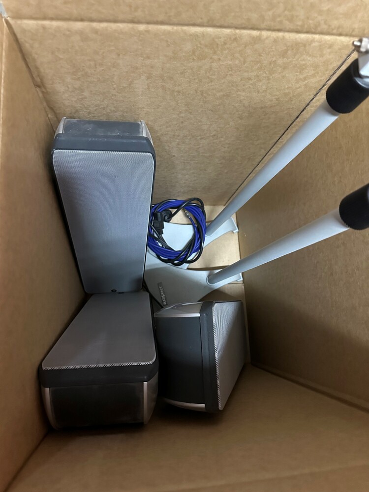 Kennards Self Storage Petersham Abandoned Storage Unit Auctions auction IB-7077