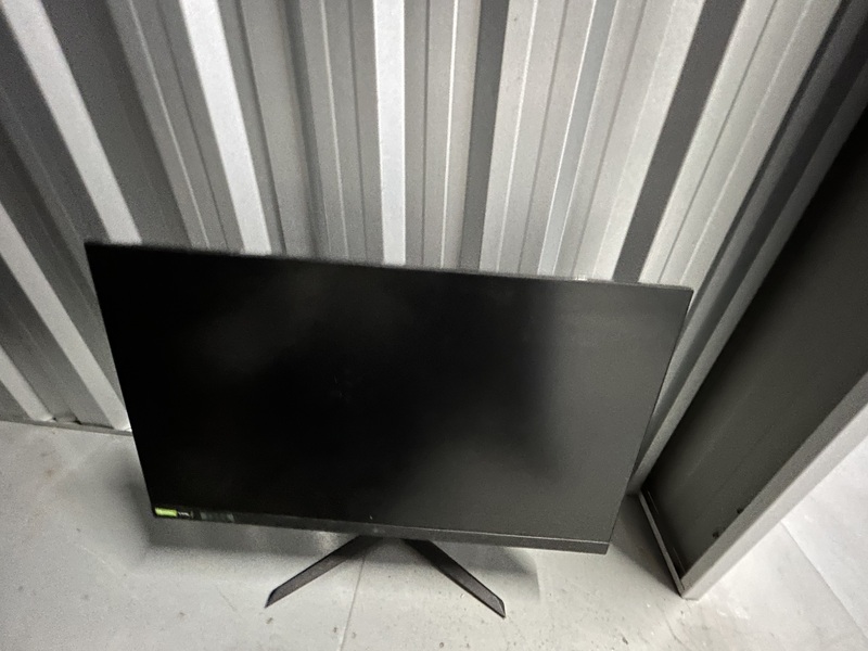 Wilson Storage  Box Hill Bid on Storage auction IB-2400