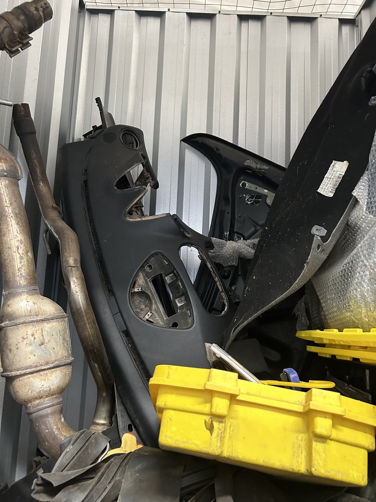 Wilson Storage  Box Hill Storage auction IB-1362